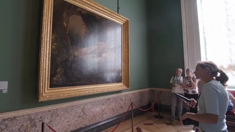 State Hermitage Museum, interior. Vídeos de archivo 115480086