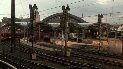 Static clip of the south facade at platforms of Cologne Station Stock Footage 90848656