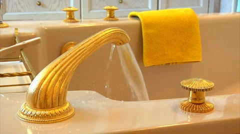 Static luxury spa bathroom Stock Footage
