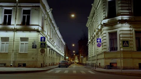 Static night view of Moshkov Lane in Saint-Petersburg Vidéo 82484257