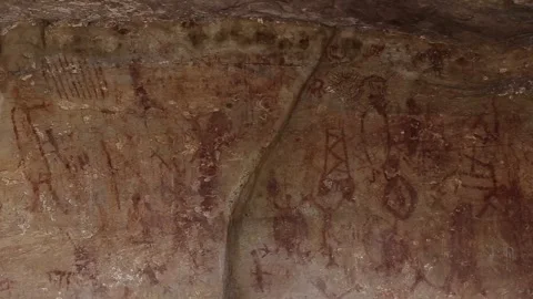 Static shot of Ancient Rock Paintings at Serra Branca Site, Serra da Capivara Stockbeeldmateriaal 321907341