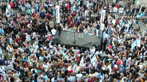 Static shot and then reverse shot in a political event. Stock Footage 168711741