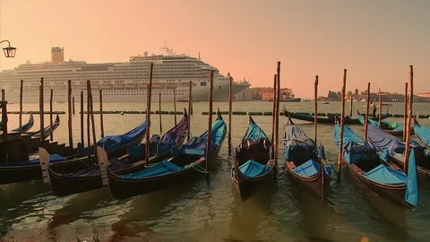 Static shot of cruise ship and Gondolas on The Grand Canal, Venice Stock Footage 74550330