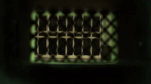 Static shot of an inmate hiding in vent, USA, 1960s - Reenactment 스톡 동영상 238866765