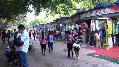 Static shot of people buying clothes in Janpath at New Delhi, India Stock Footage 166345219