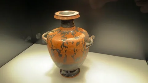 Static shot red-figure ceramic vase with mythological illustrations Vídeos de archivo 340154987