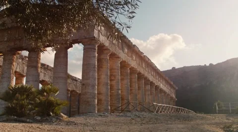 Static shot of Segesta Greek temple in Sicily. Italy Video stock 54192881
