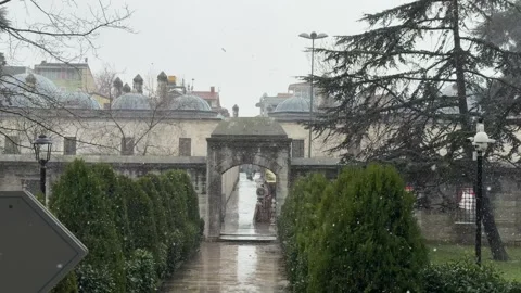 Static shot of a serene stone archway in a Istanbul courtyard, softly Vídeos de archivo 340154885