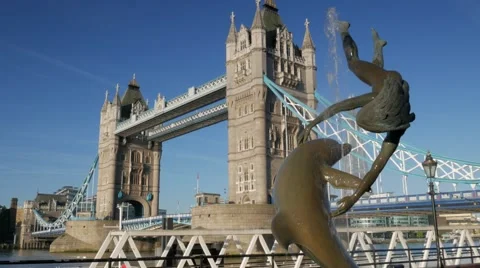Static shot of Tower Bridge on a sunny morning. Stock Footage 55888995