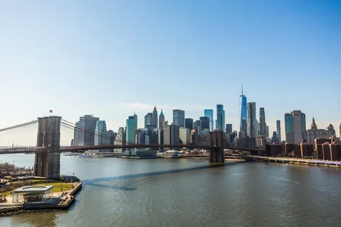 Static timelpse from the Manhattan bridge, facing Brooklyn bridge Stock Footage 123048395