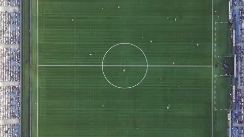Static top-down aerial shot of the center circle during a professional football 库存影片 333350192
