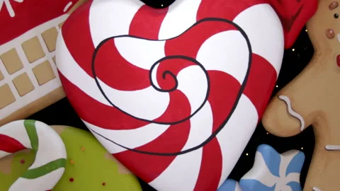 Static video of a big heart in stripes, red and white colors Video stock 169960152