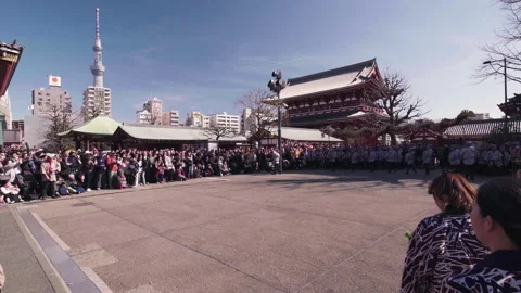 Static video of  golden dragon dance festival in the Sensoji temple of Asakusa. Stock Footage 130323933
