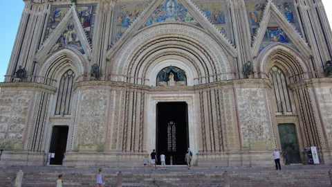 Static view of the facade of Orvieto cathedral in Umbria Stock Footage 158532596