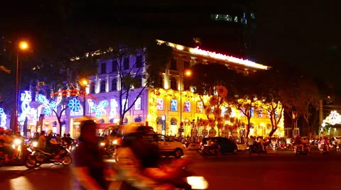 Static view of the night street in the Ho Chi Minh City Stock-Footage 62258542