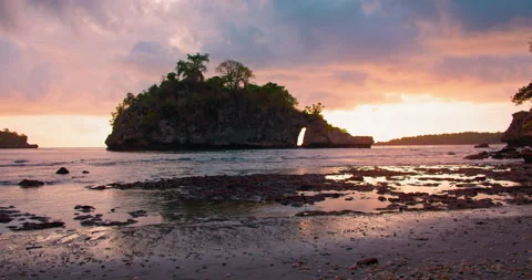 Static view of ocean from the shore. Small tropical Island with Idyllic lagoon Video stock 227007795