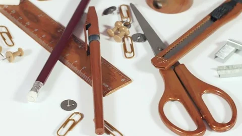 Stationeries on table 库存影片 70211183