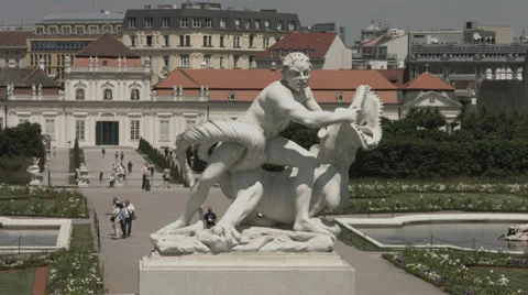 Statue 4K - Wide Shot - Belevdere | Vienna Stock Footage 39202412
