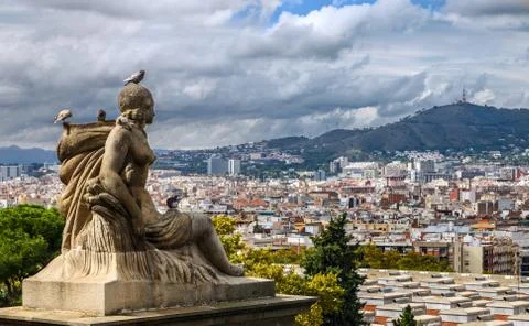 Statue and Barcelona view Foto stock