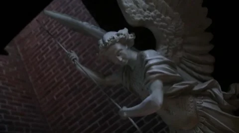 Statue of Angel Conquering Demon Vídeo Stock 47208841