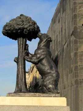 Statue of the bear and the strawberry tree, Madrid, Spain Stock Photos