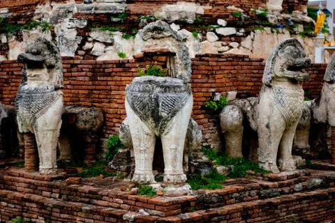 Statue in buddist temple Fotos Stock