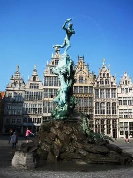 Statue in the center of antwerp Foto stock