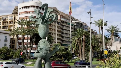 A statue in the center of the city Video stock 75216883