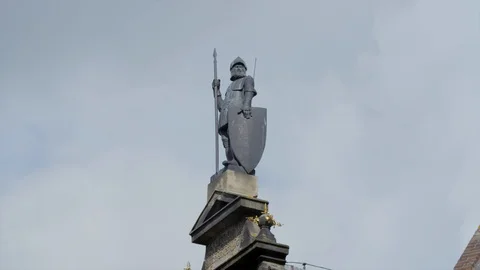 Statue on a church 스톡 동영상 128519132