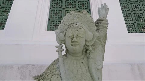 Statue in the courtyard of Buddhist Temple Wat Bowonniwet, Bangkok, Thailand Stock Footage 161556640