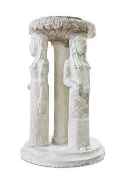 Statue in Delphi museum Statue in Delphi museum, Greece isolated on white ... Fotos de archivo