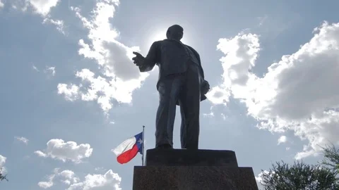 Statue in Downtown Dallas Stock Footage 80204901