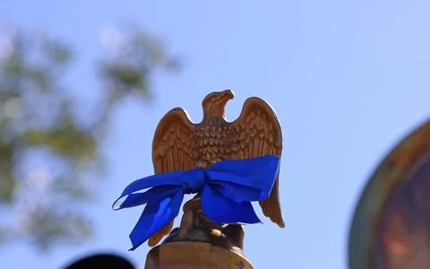 Statue of the eagle in the park Stock Photos