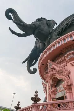 Statue at Erawan Museum Foto stock