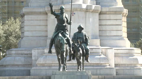 Statue Video stock 34016027