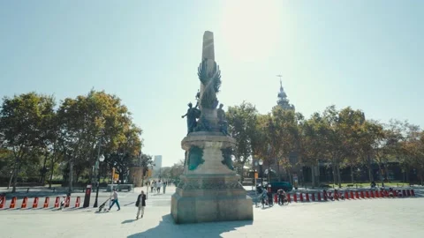 Statue of Francesc Rius and Taulet hyperlapse at Parc de la Ciutadella, Video stock 236908647