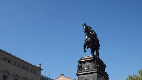 Statue of Frederick the Great Vídeo Stock 119721274
