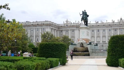 Statue in front of a palace in Madrid Stock Footage 72323919