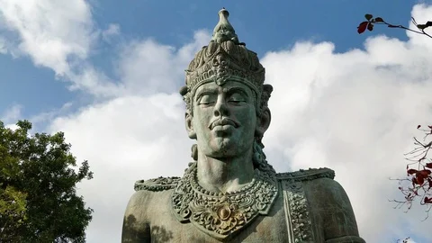 Statue of Garuda Wisnu 스톡 동영상 87137205