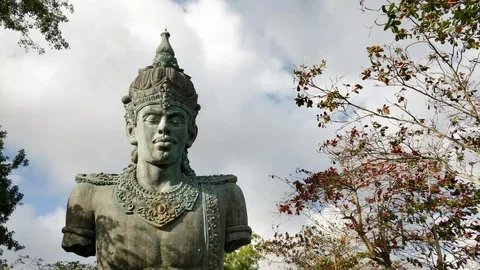 Statue of Garuda Wisnu 스톡 동영상 87137294
