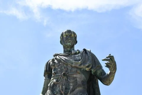 Statue of Giulio Cesare Foto stock