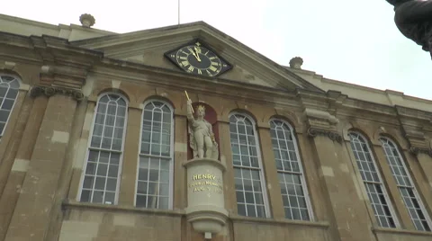 Statue of Henry V 02 Stock Footage 40687025