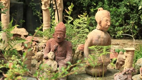 Statue of human in the Forest	 Video stock 305819850