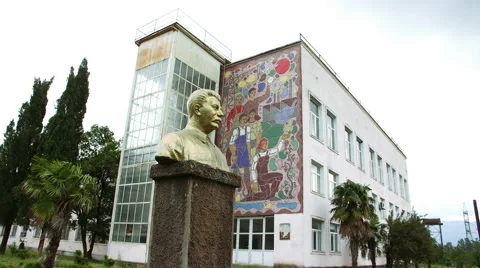 Statue to Joseph Stalin. 스톡 동영상 62910595