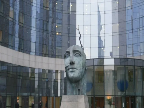 Statue in La Defense Paris Stock Footage 70335935