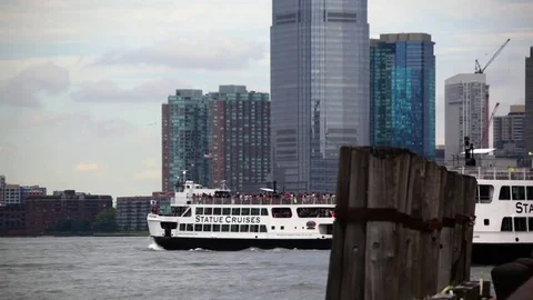 Statue Of Liberty Ferry Sailing Stock-Footage 77397096