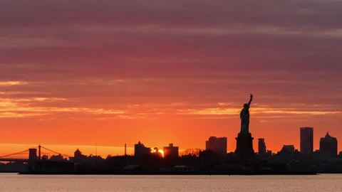Statue of Liberty First Light, Amazing Sunrise Timelapse Video Stock Footage 152979168