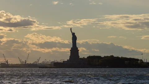 Statue Of Liberty Hyperlapse Video Zoom Out Stock Footage 288775698