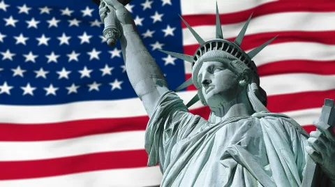 Statue of Liberty with US flag Vidéo 485761