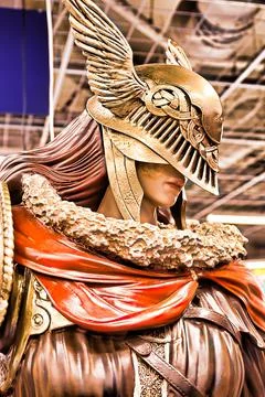 Statue of Malenia from Elden Ring in Links Umeda, Osaka. Фото